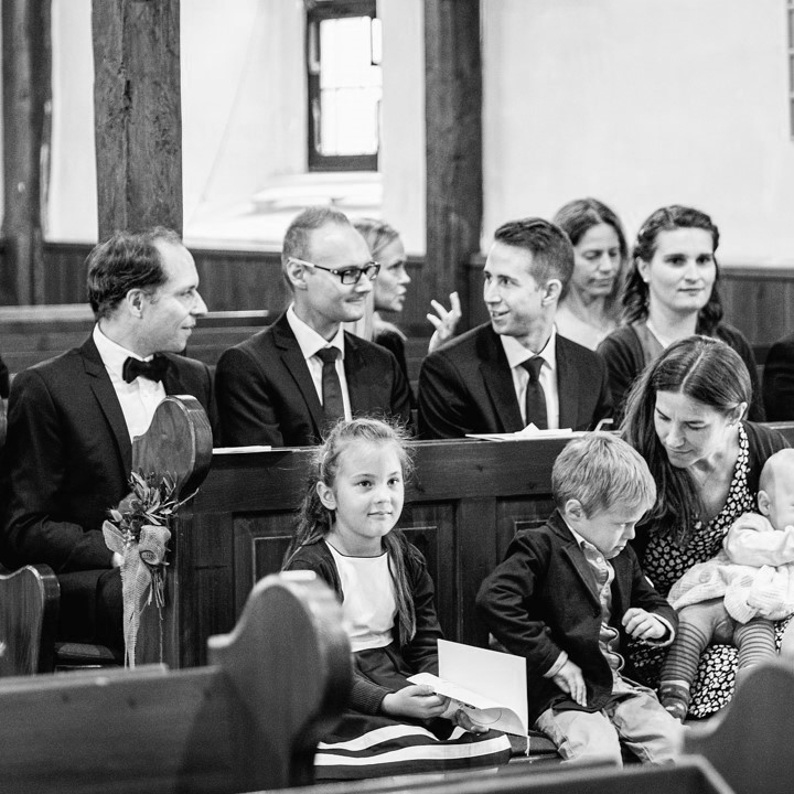 Fotos vor der Kirche